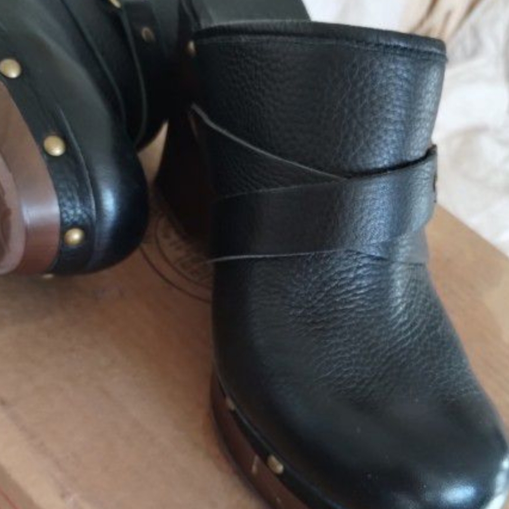 UGG clogs - Picture 2 of 4
